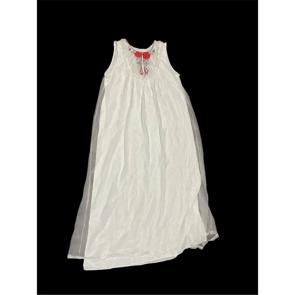 Miss Elaine vintage long white lace embroidered gown M
